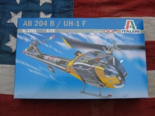 Italeri 1201  AB 204B / UH-1F